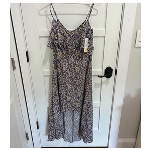 Rewind/ Kohls High Low Dress. NWT. Size medium.